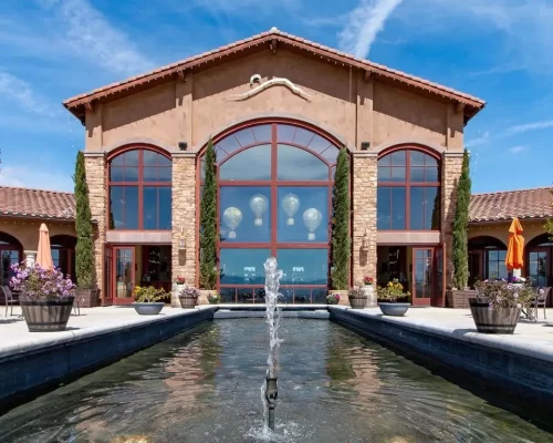 Monte-De-Oro-Winery