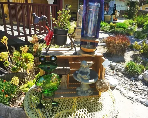 The-Nifty-Gif-fun-garden-decor