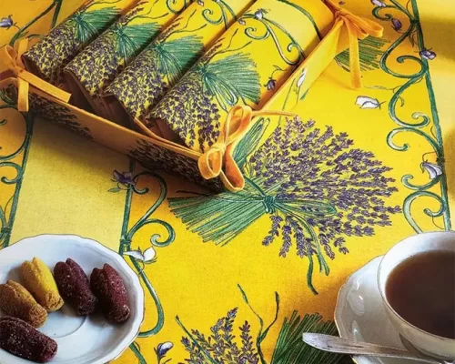 The-Nifty-Gift-Welcome-authentic-French-linens